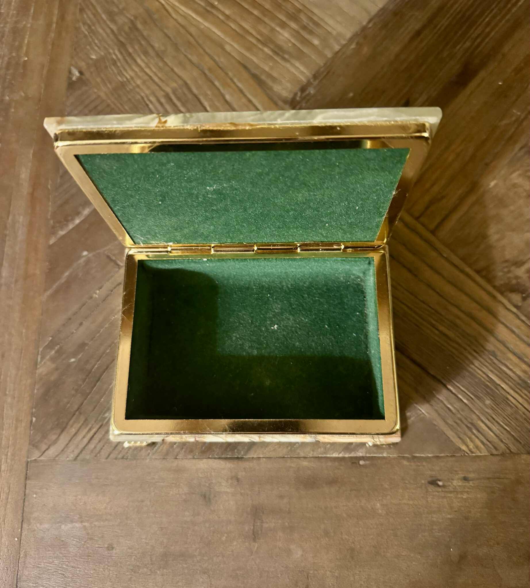 Onyx catchall box from the 1960s, vintage Italy.