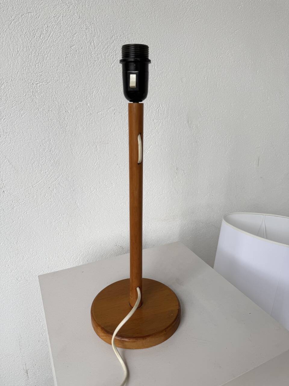 70s oak wood table lamp
