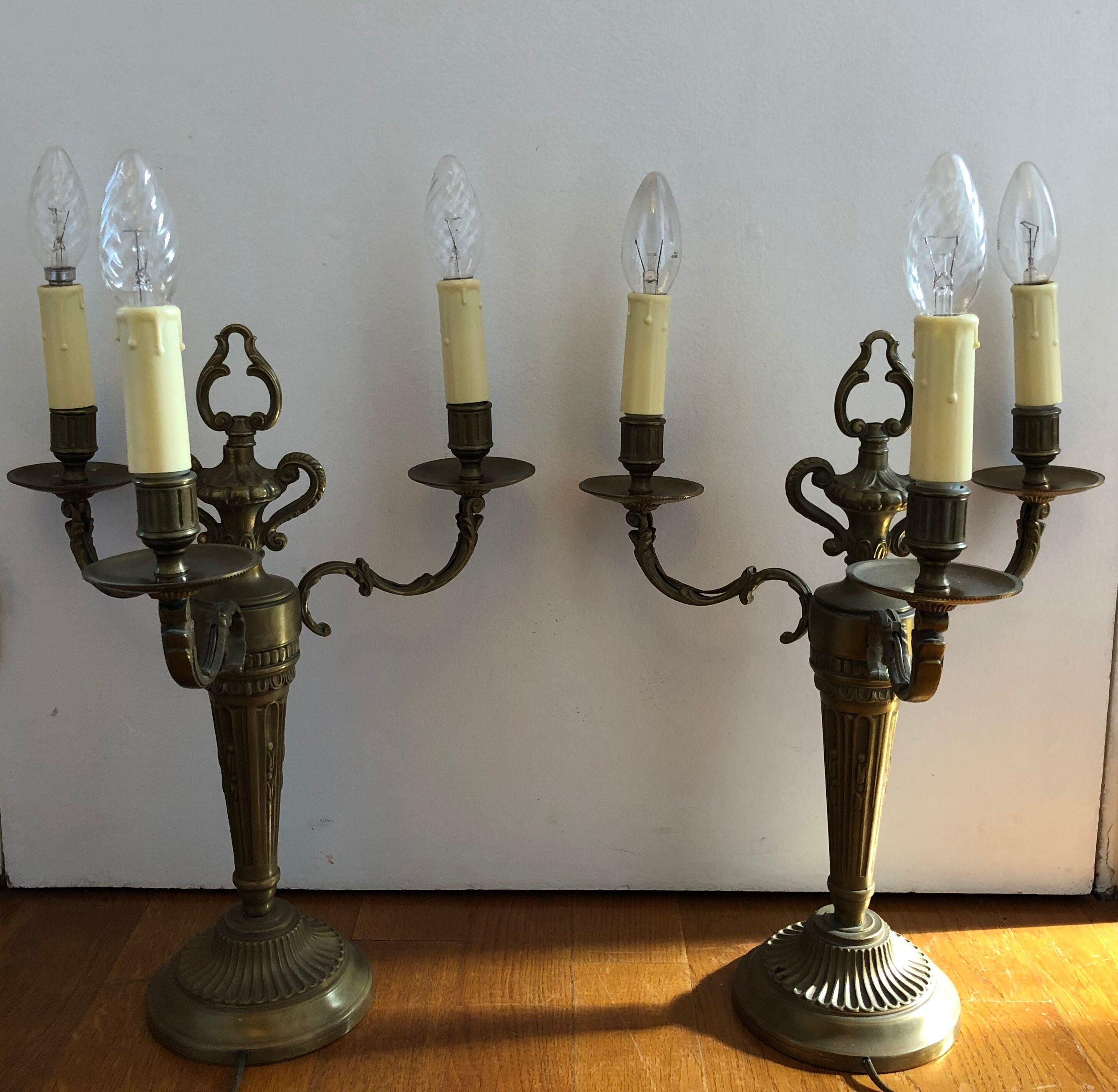 Pair of girandoles with 3 arms of light