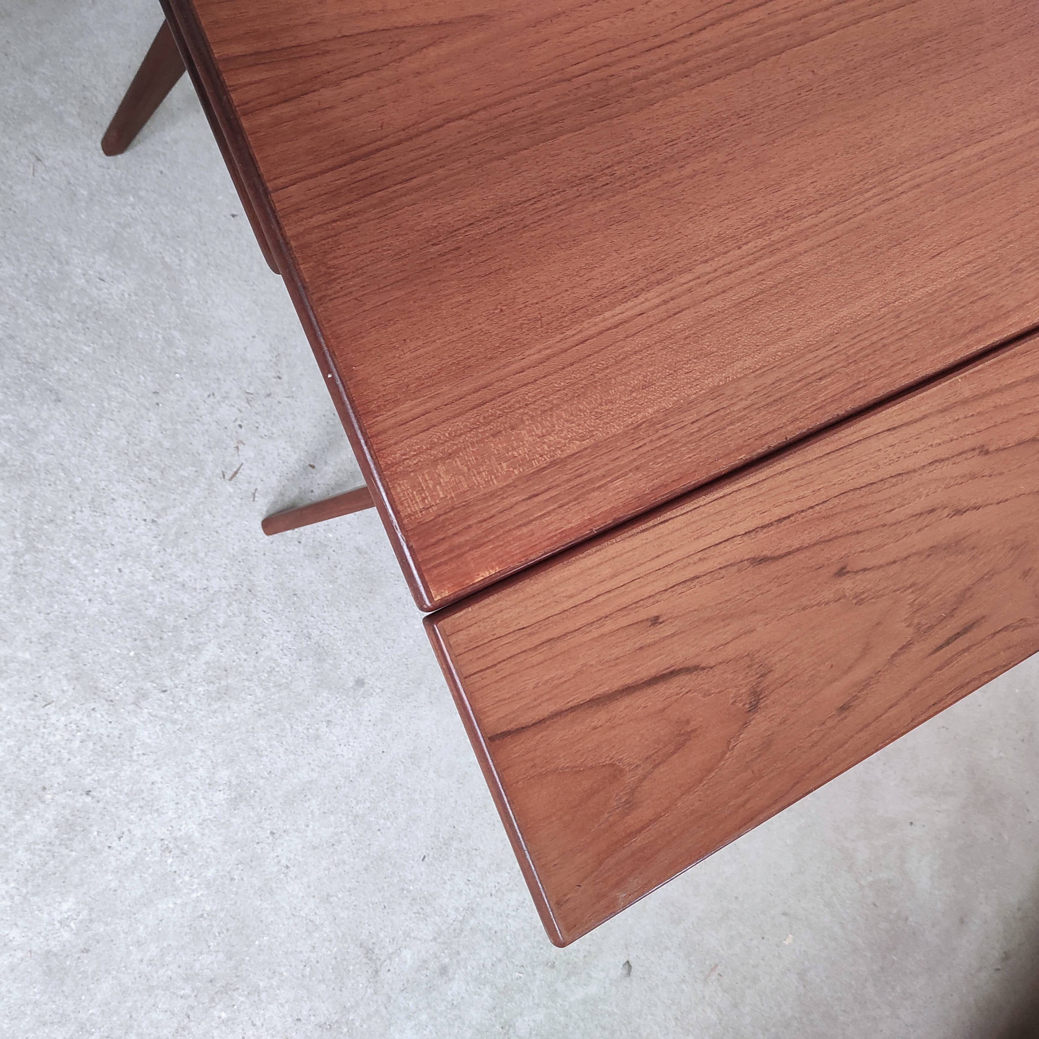 Teak liftable coffee table, Denmark - 1960