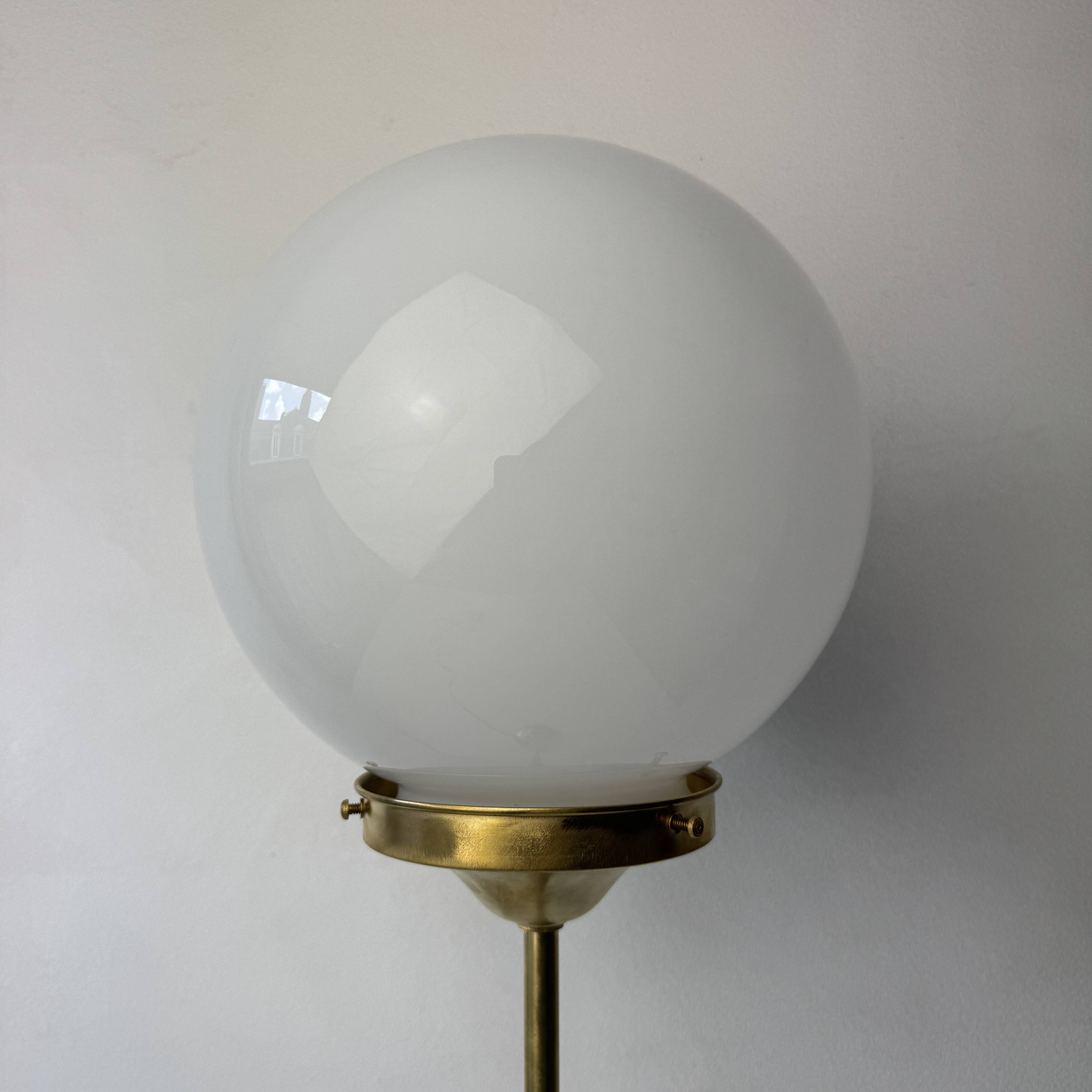 VINTAGE XXL OPALINE TABLE LAMP