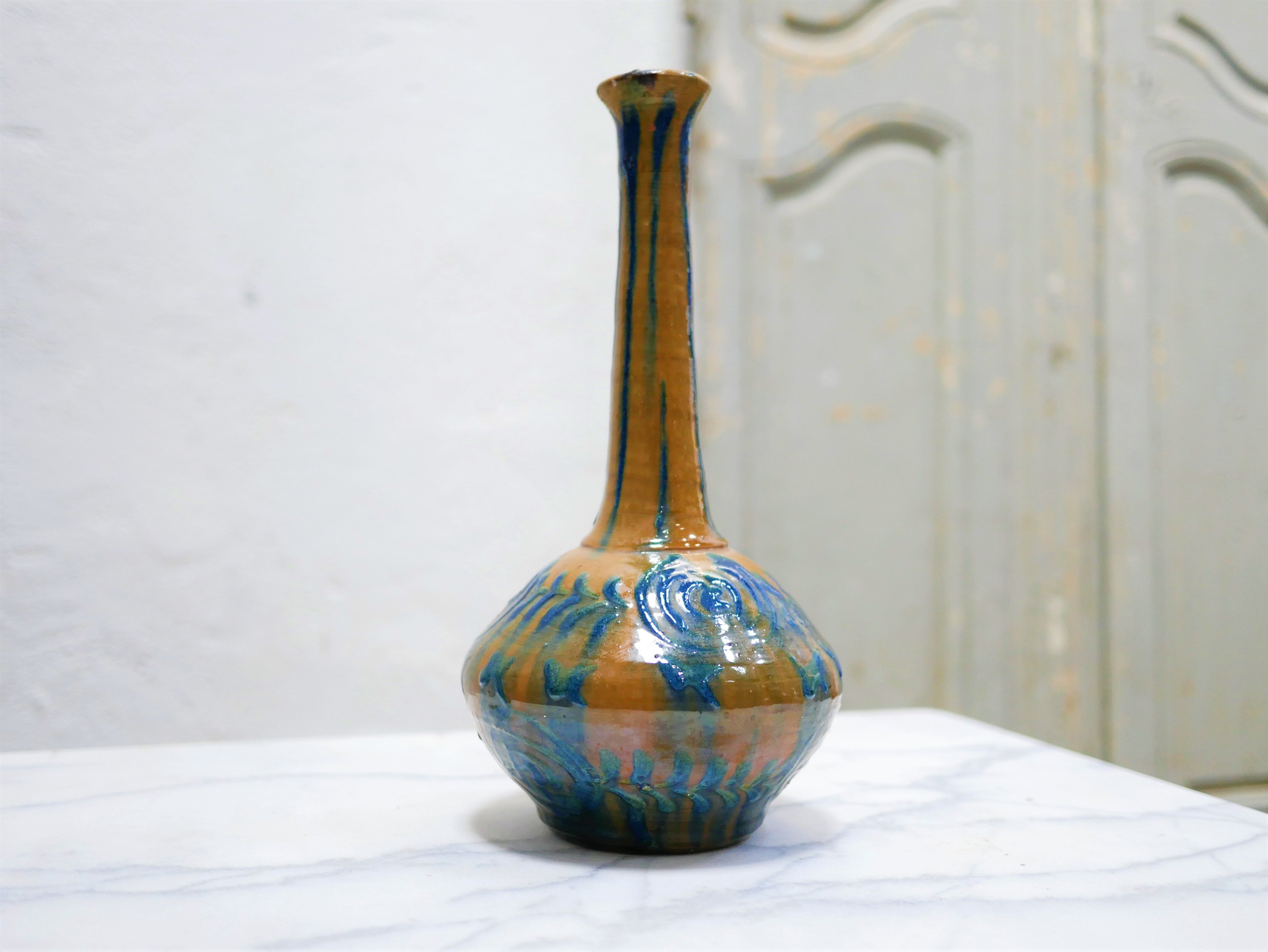 Vintage ceramic soliflore vase