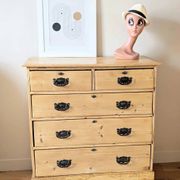 Antique English pine chest of drawers