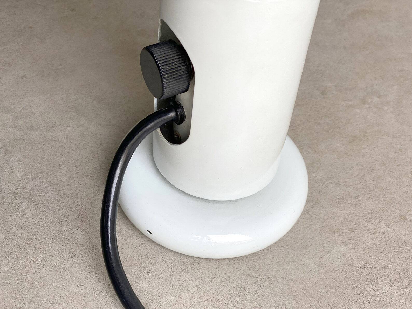 Vintage white metal O'luce table lamp Flash by Joe Colombo - Italian Design