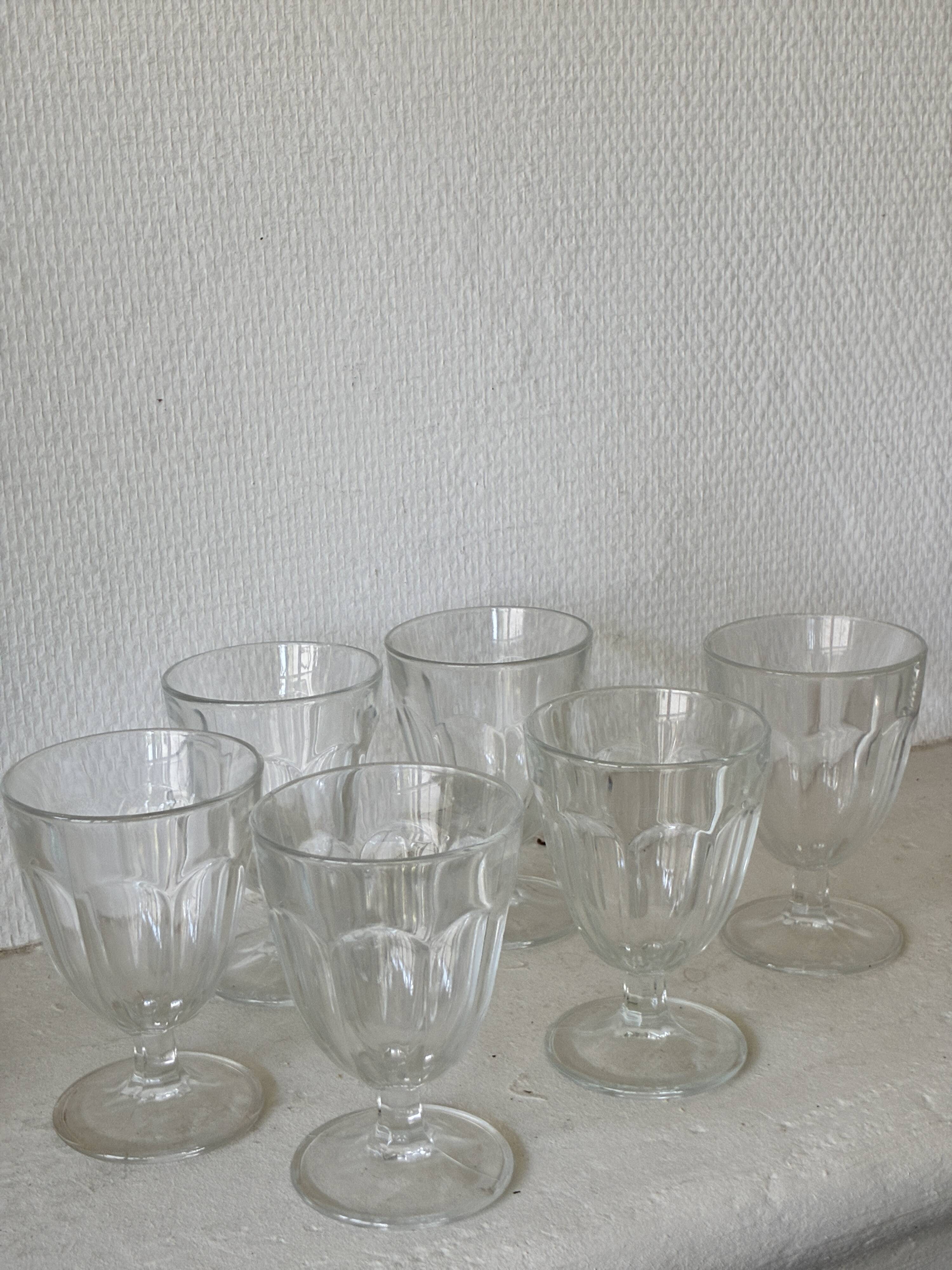 Many faceted glasses