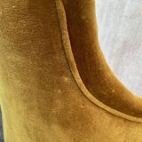 Padded golden yellow velvet toad