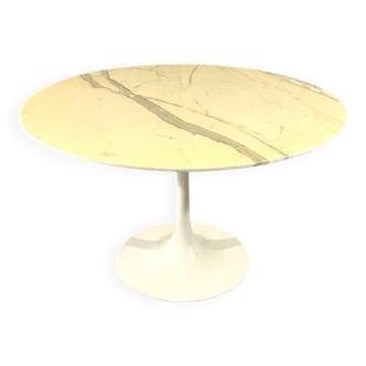 Round marble dining table with tulip foot 1960’s