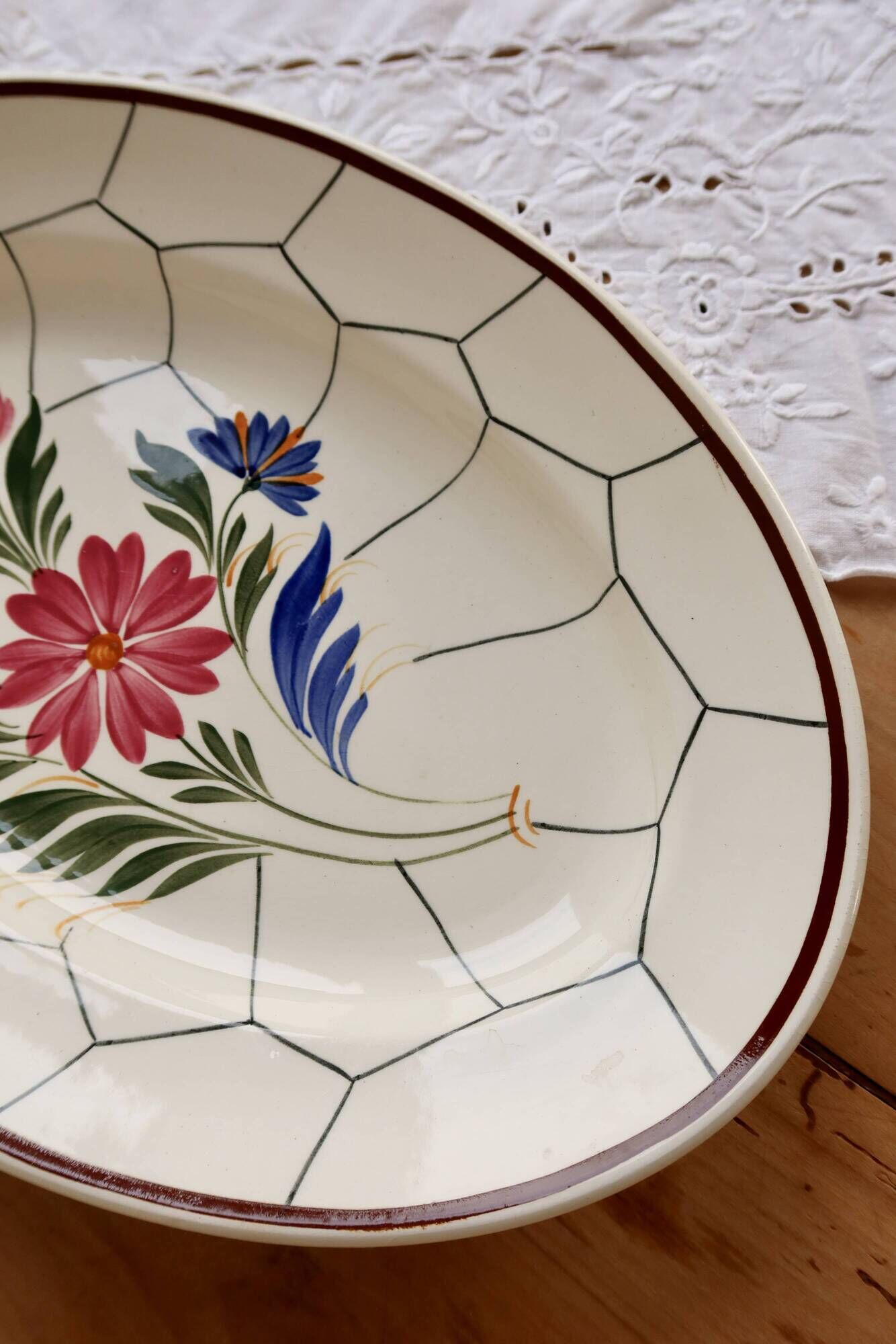 Vintage oval plate faience Saint-Amand model Maurice – Floral decoration