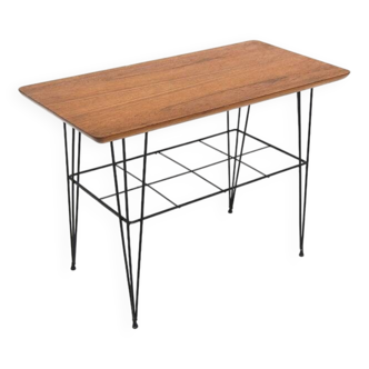 Table d'appoint "Stringbord" en teck, Suède, 1950
