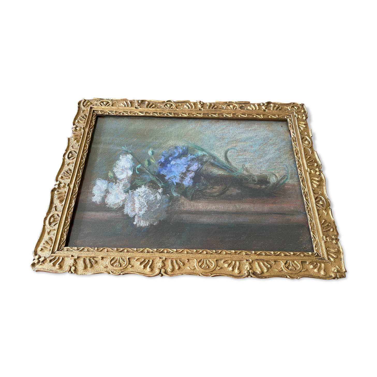 Pastel flower bouquet table