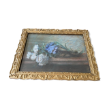 Pastel flower bouquet table