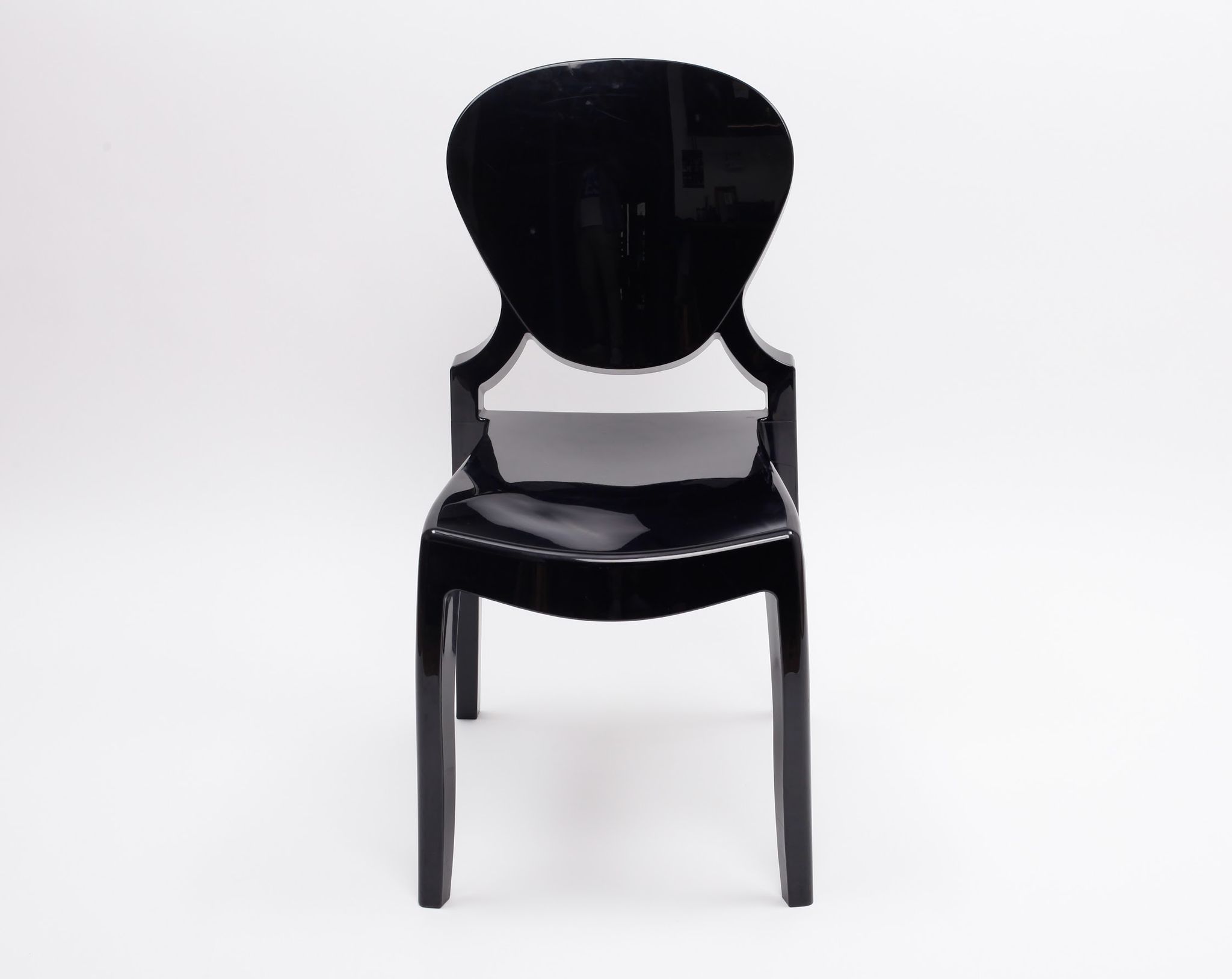 Ensemble de 4 chaises noires design Queen de Claudio Dondoli et Marco Pocci