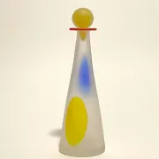 Carafe à motifs géométriques