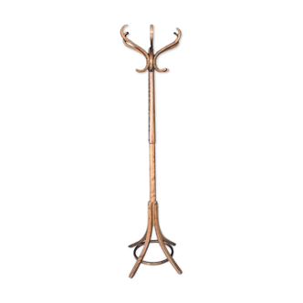 Baumann coat holder