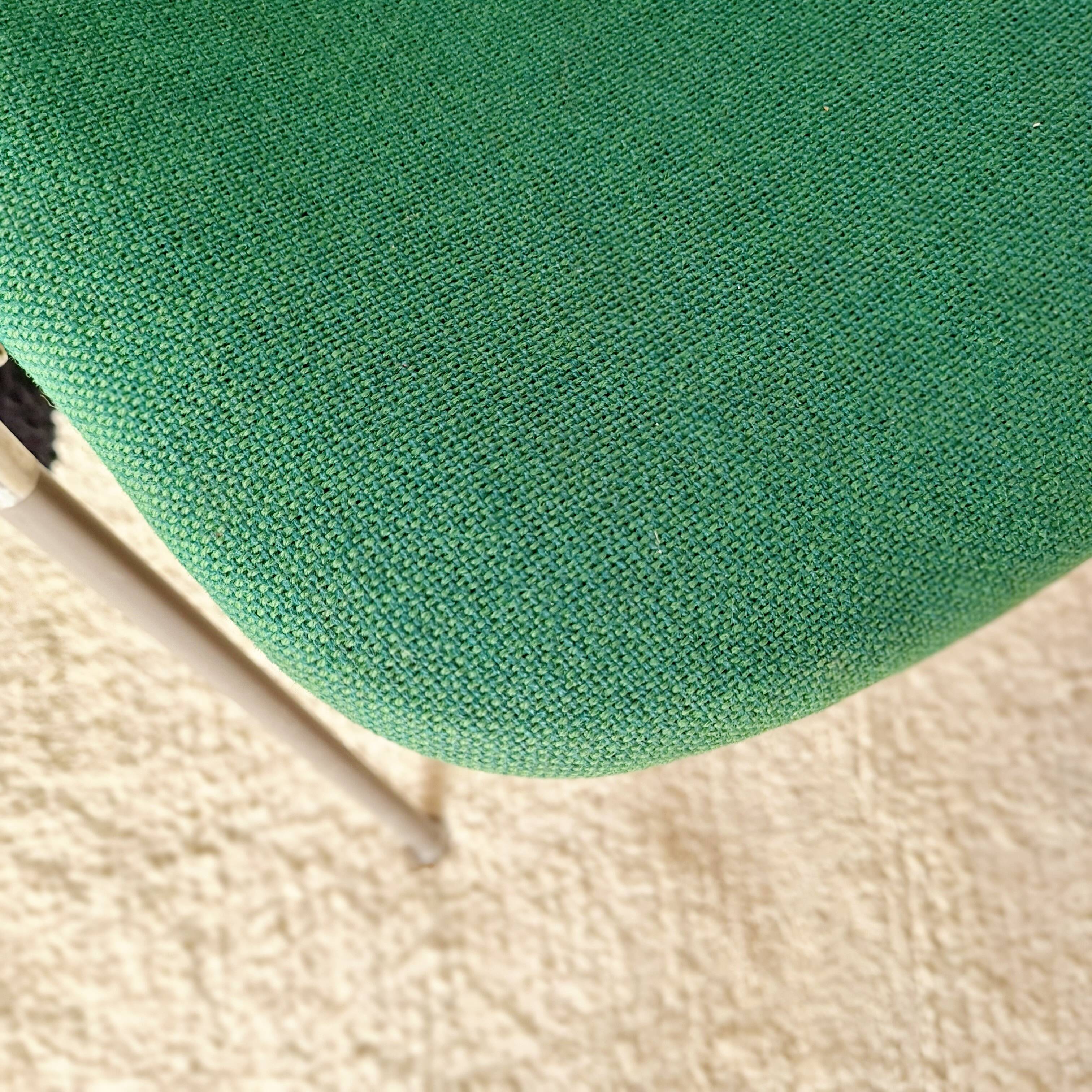 2 chairs by Giancarlo Piretti for Castelli, 1970