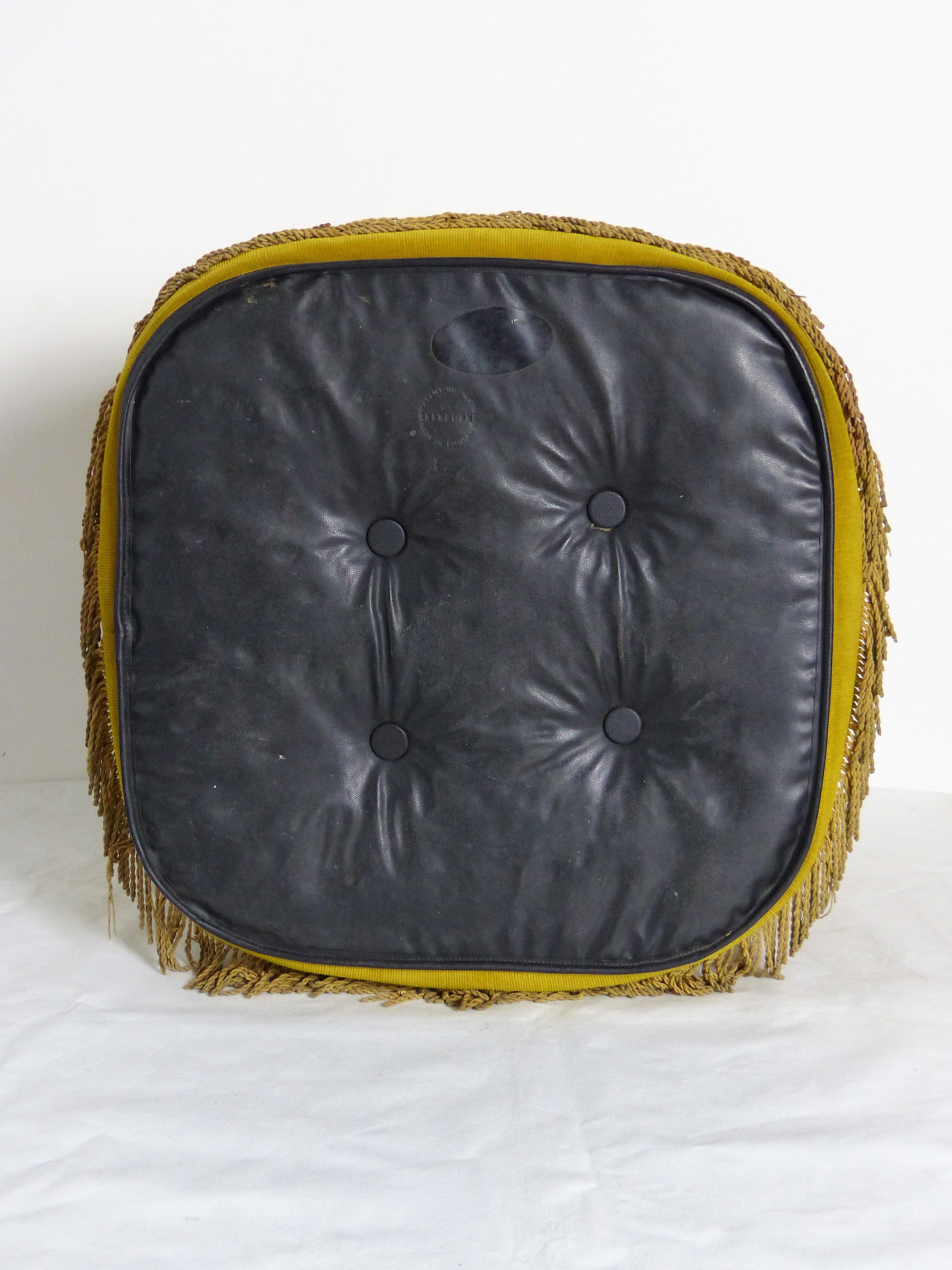 Ottoman velvet pouf
