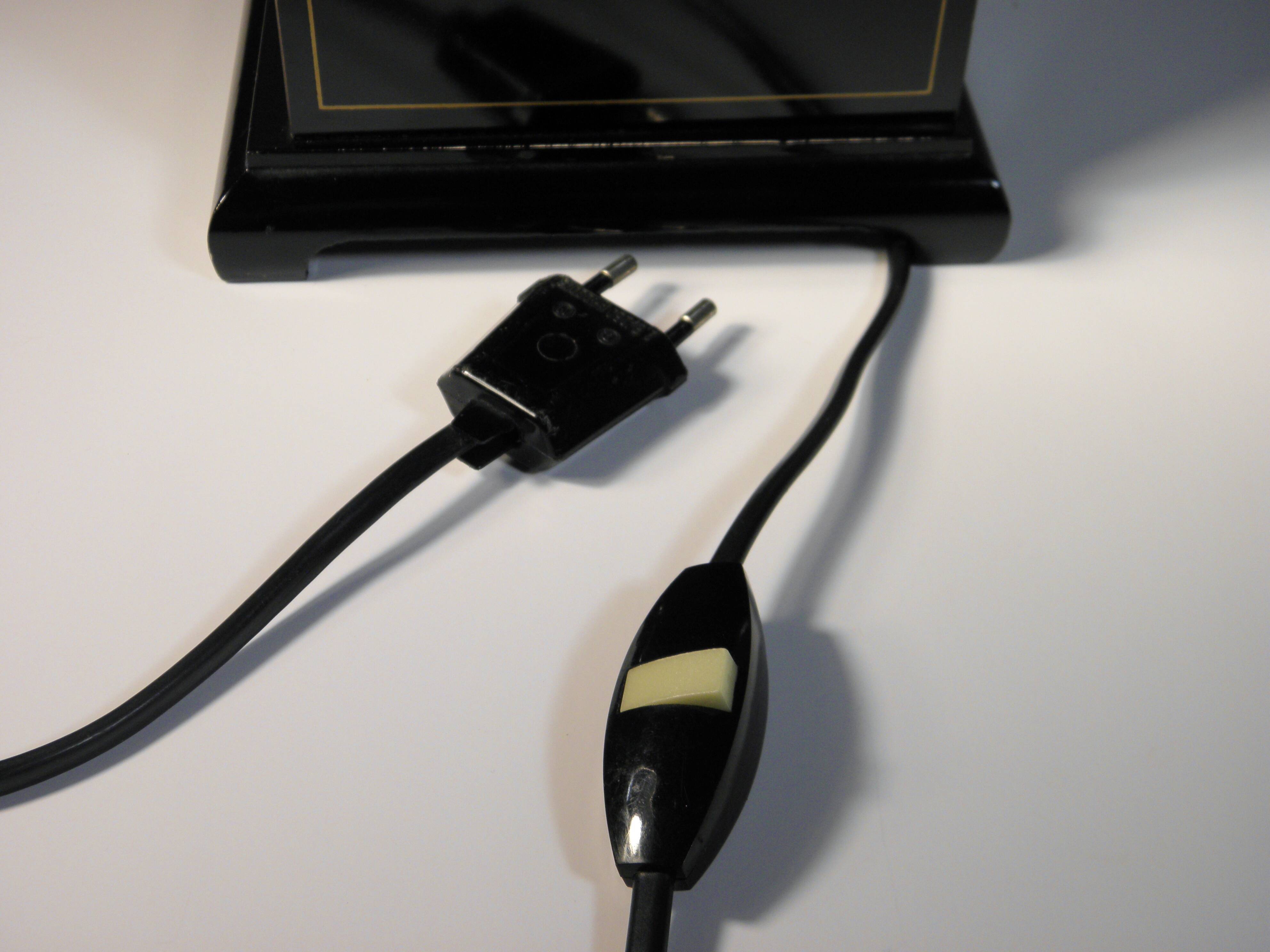 Black and gold pagoda lamp 1970