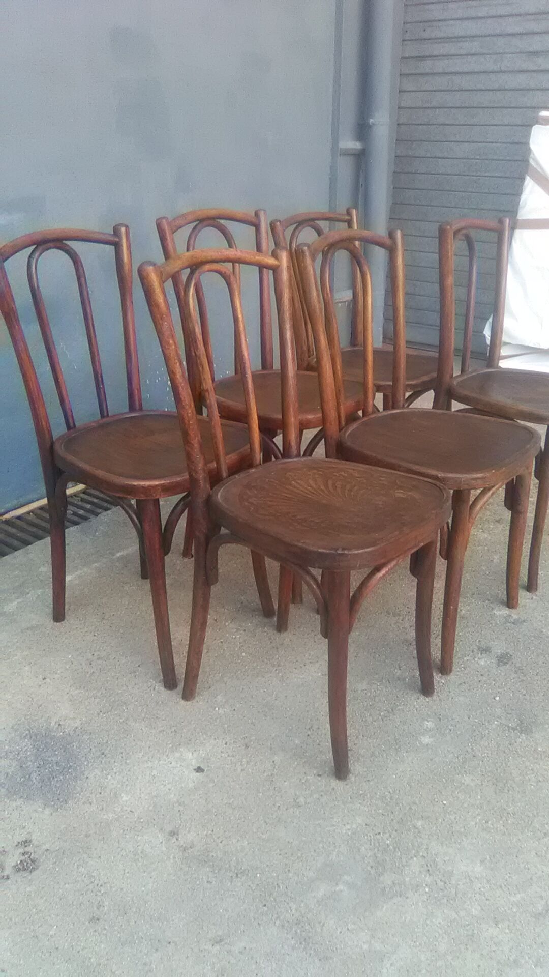 Lot of 6 mismatched bistro chairs