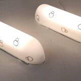 Duo of opaline glass and gold decor wall lights - 50s/60s