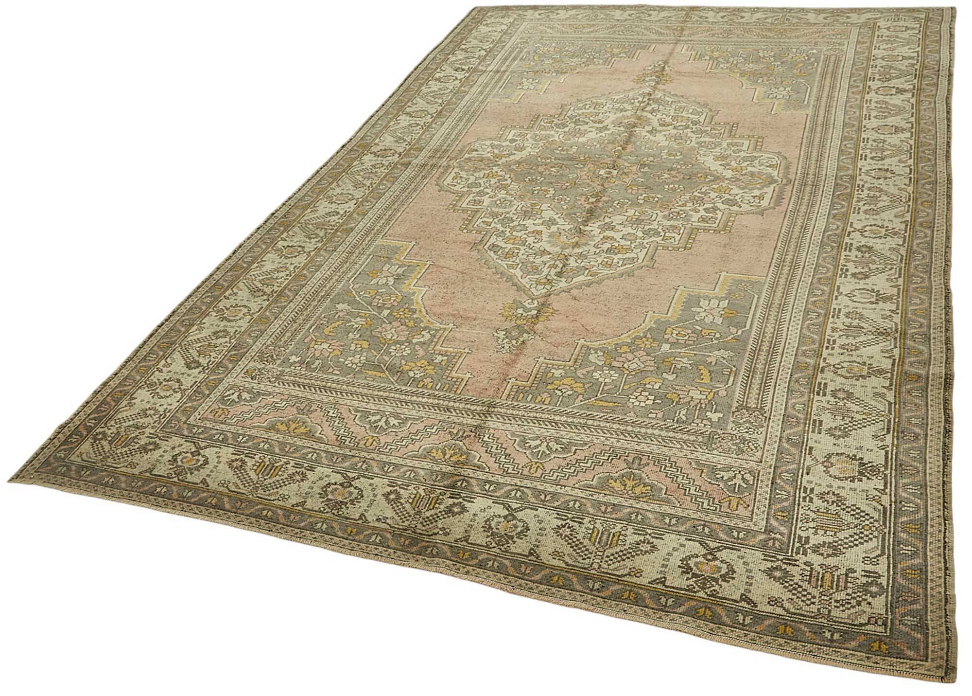 Turkish Vintage Anatolian Rug 180 cm x 246 cm