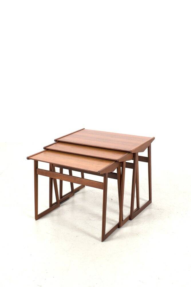 Tables gigognes en teck, ensemble de 3