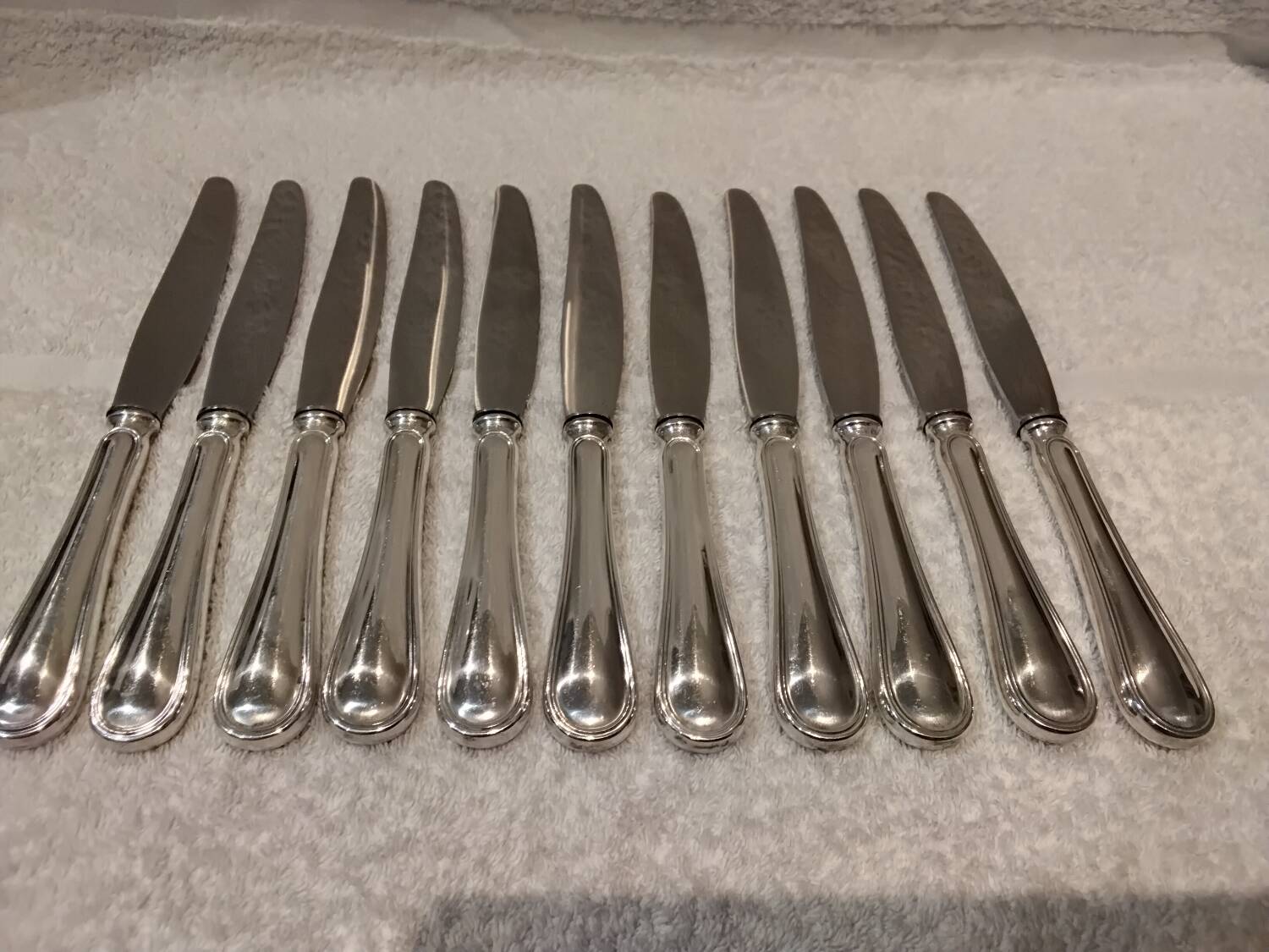 11 table knives with 800 silver handles, Swiss goldsmith Jezler filet