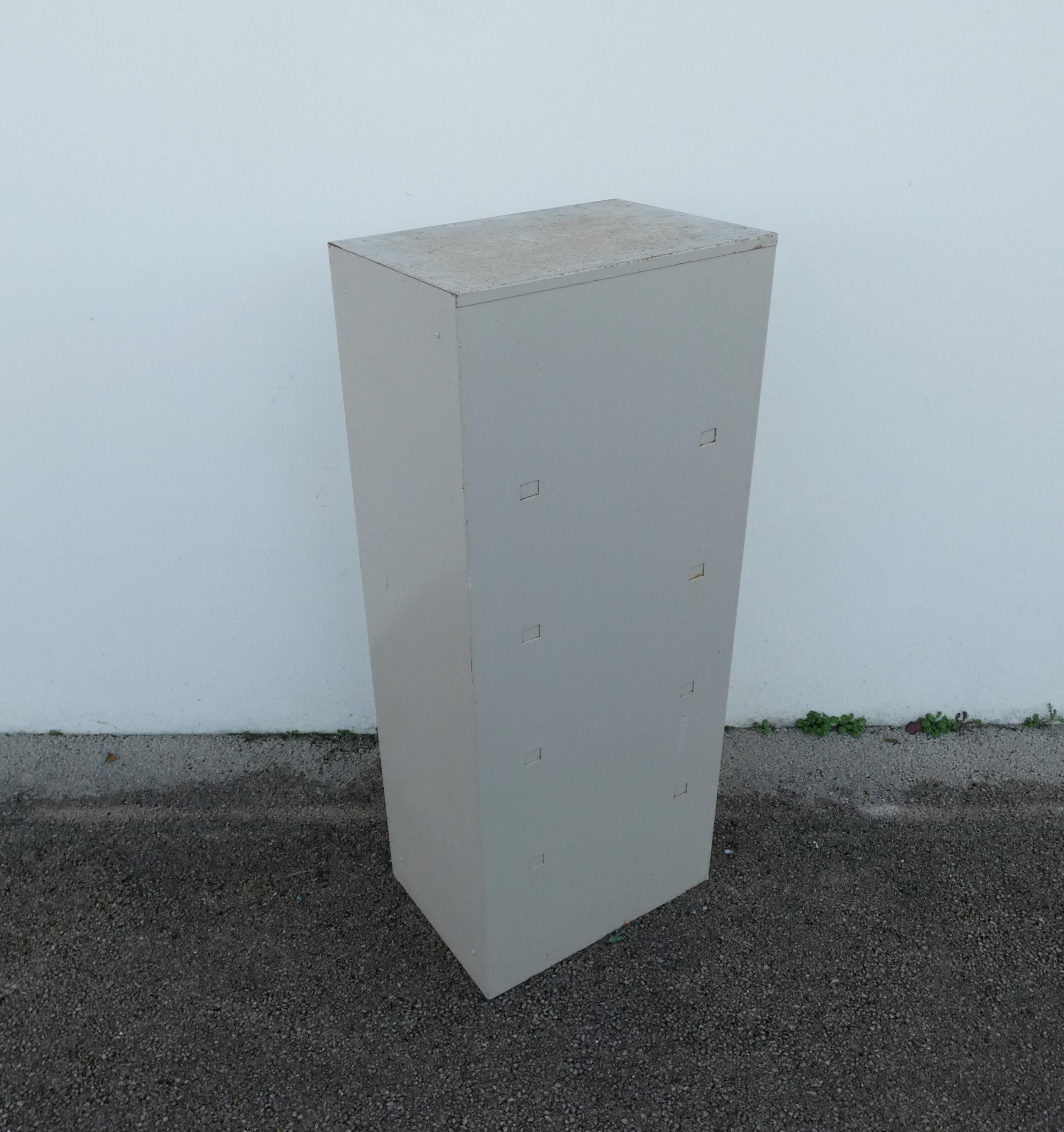 Metal storage locker