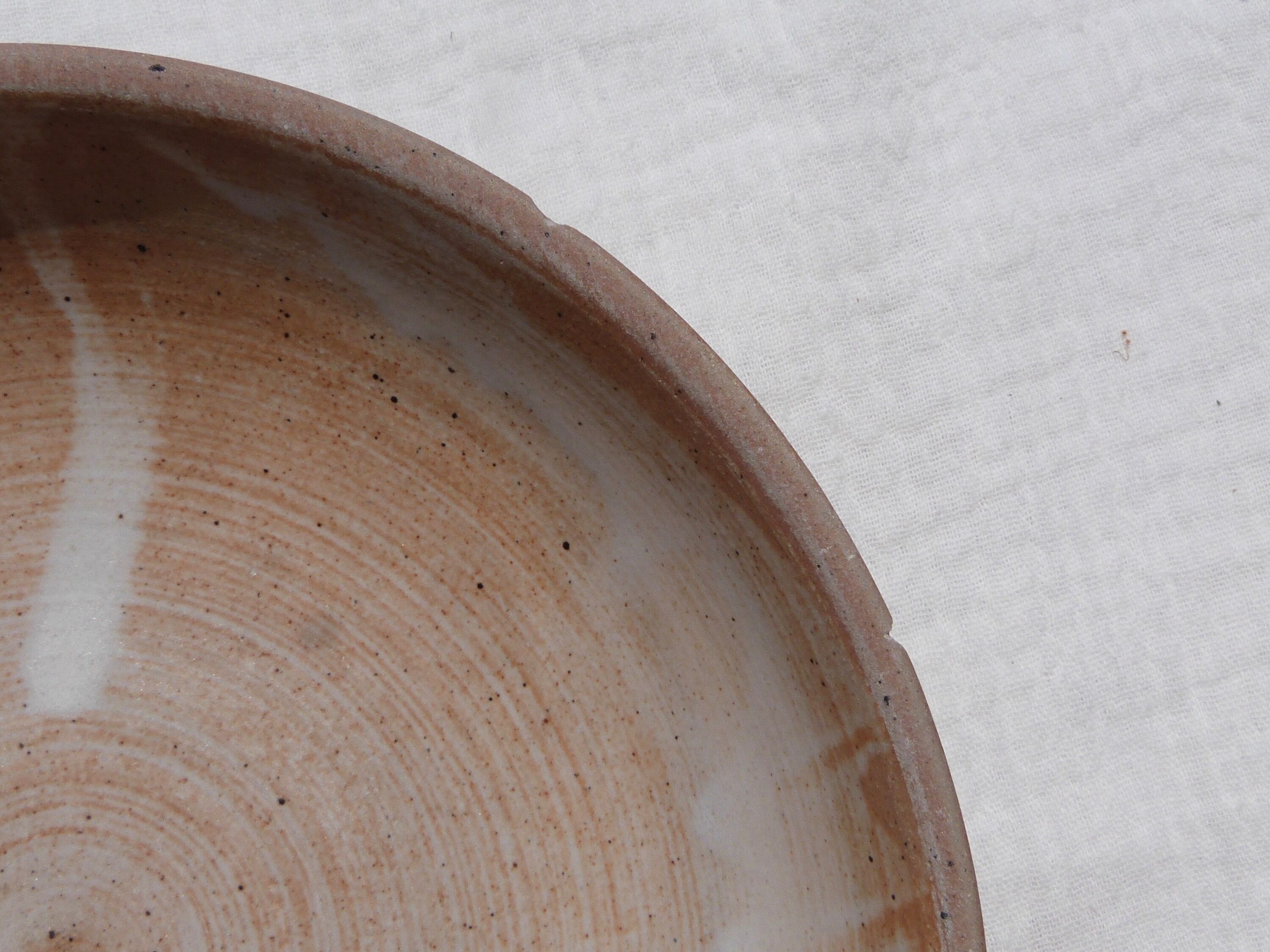 Set of 4 hollow sandstone plates