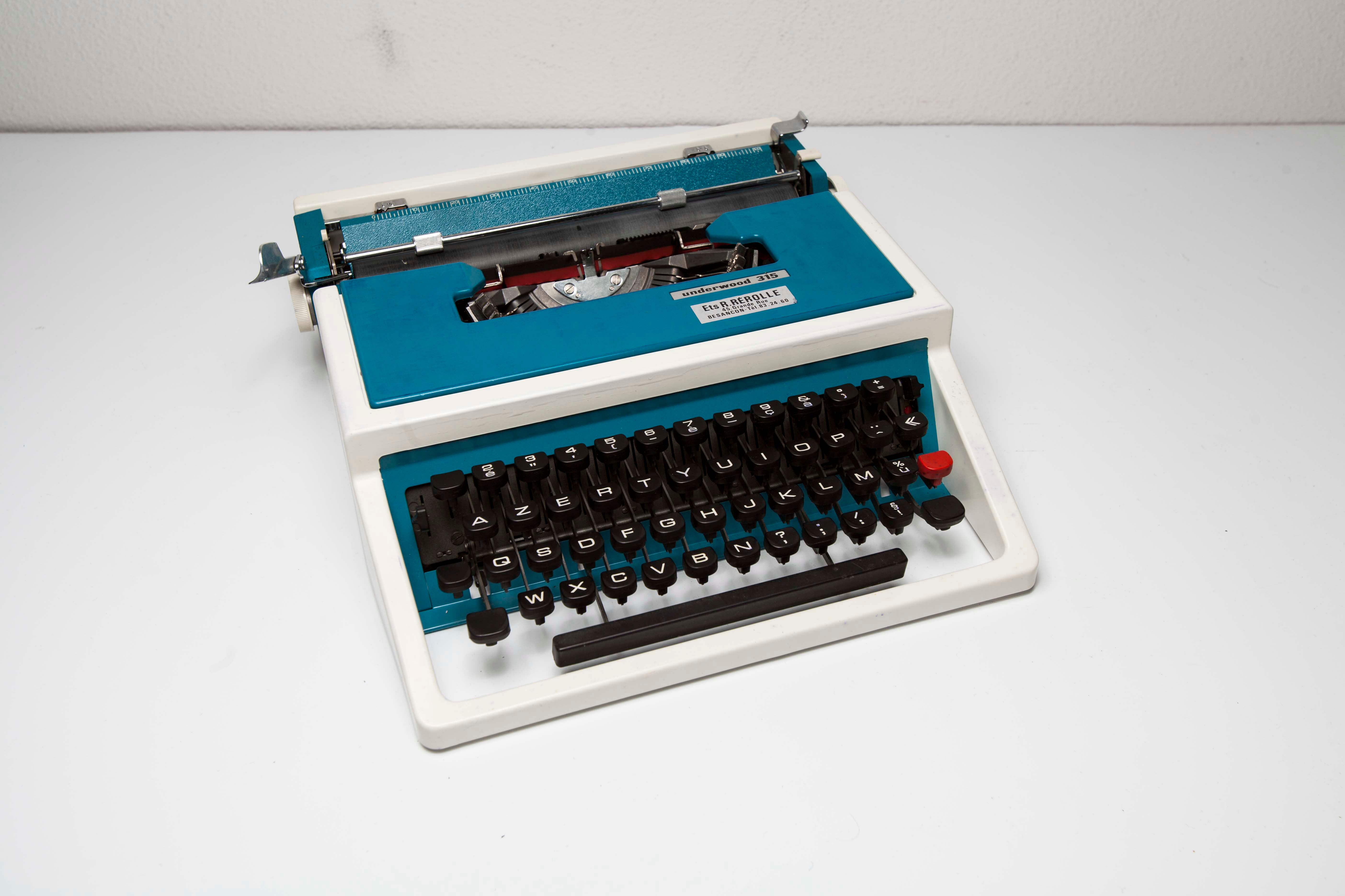 Blue Underwood 315 portable typewriter
