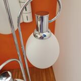 Lampadaire chromé à trois branches globes en opaline, années 70