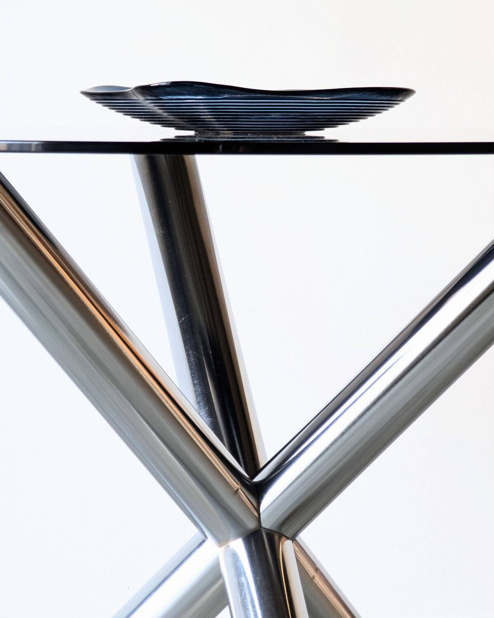 Vintage glass round table, Renato Zevi edition Roche Bobois, 1970.