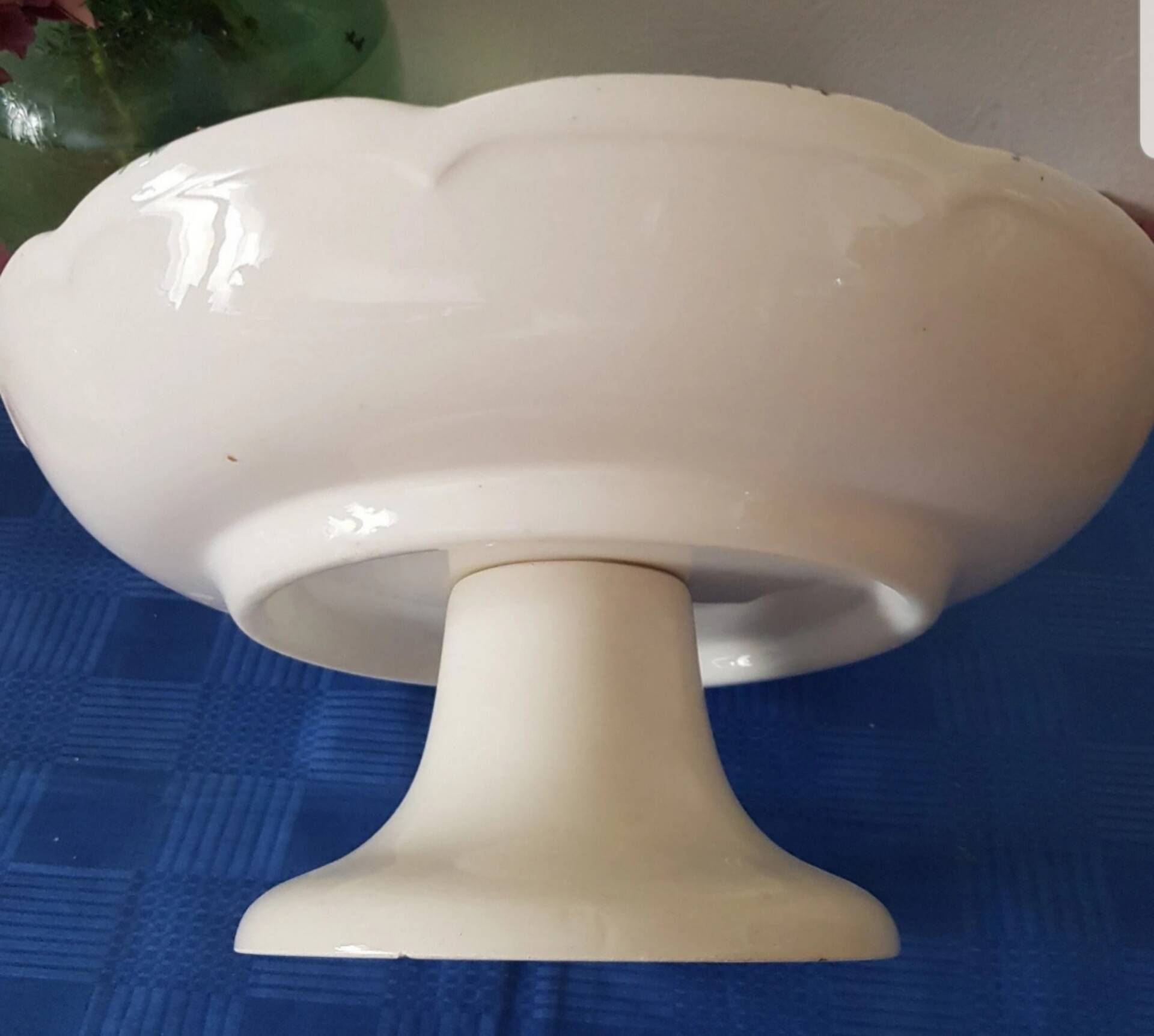 Grande coupe a fruits sur pied