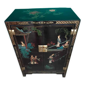 Chinese sideboard lacquered and hand painted