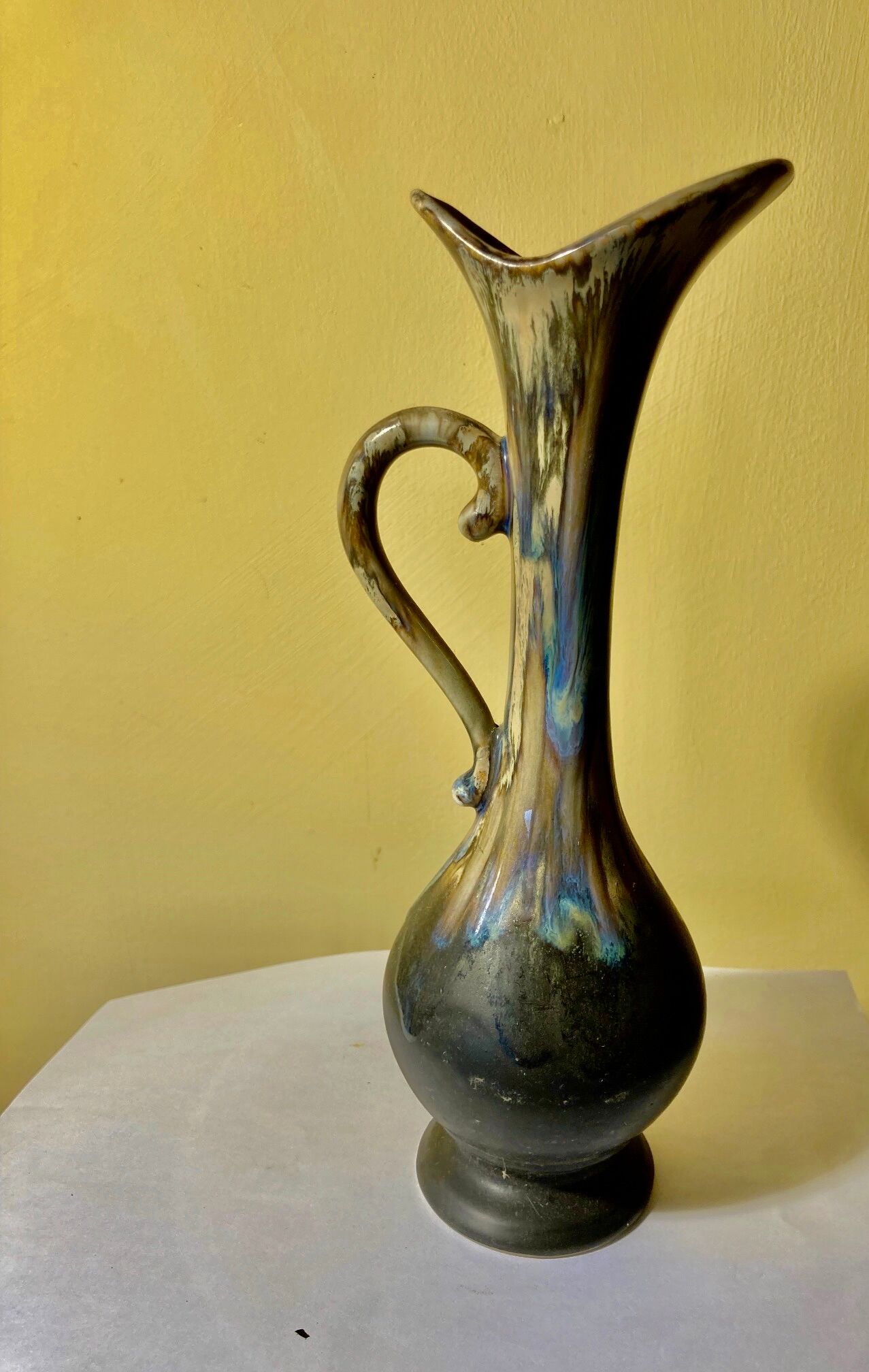 Pitcher art deco signature Rhoda numbered 523