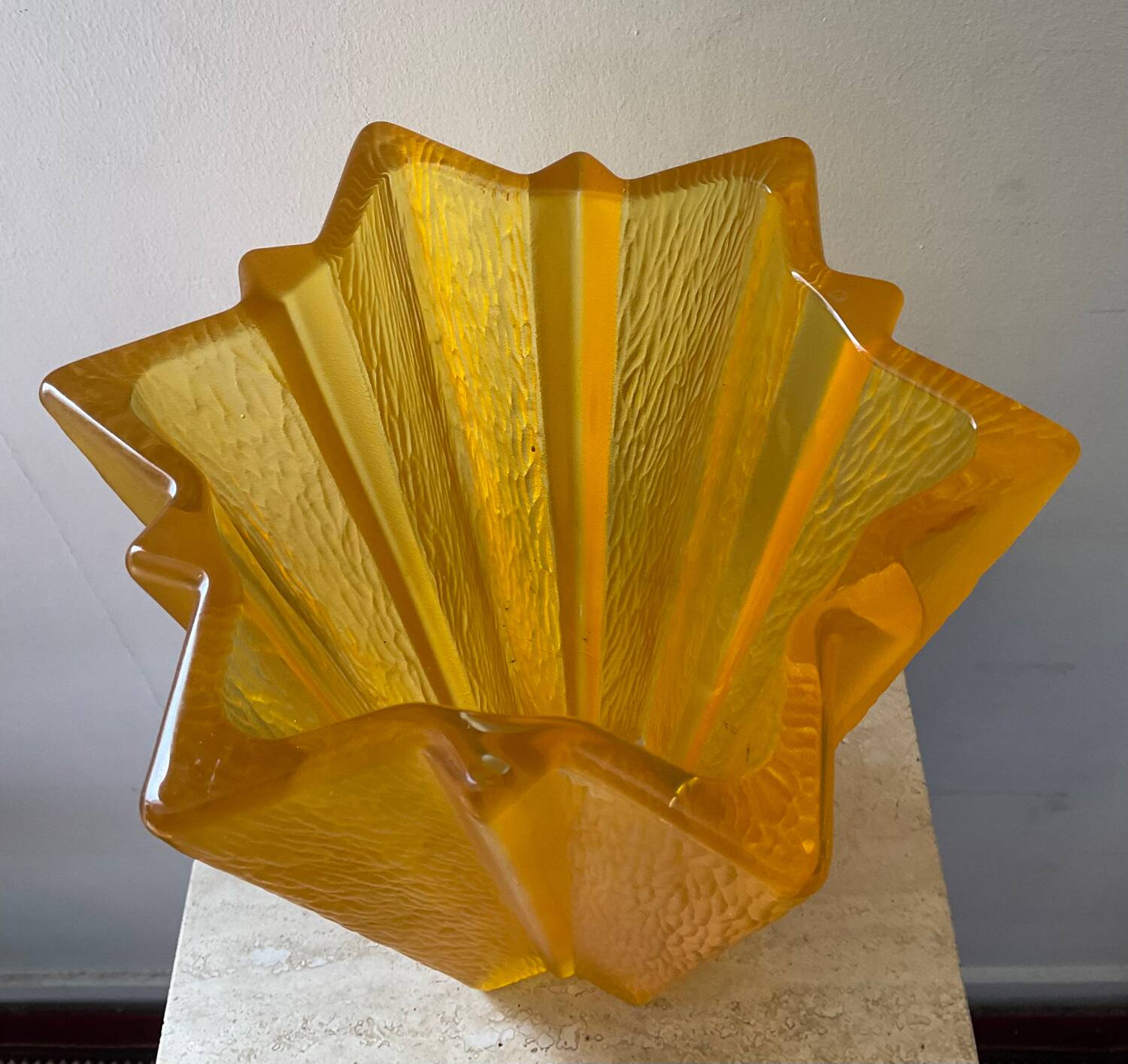 Art Deco star vase in yellow glass from the 1950s