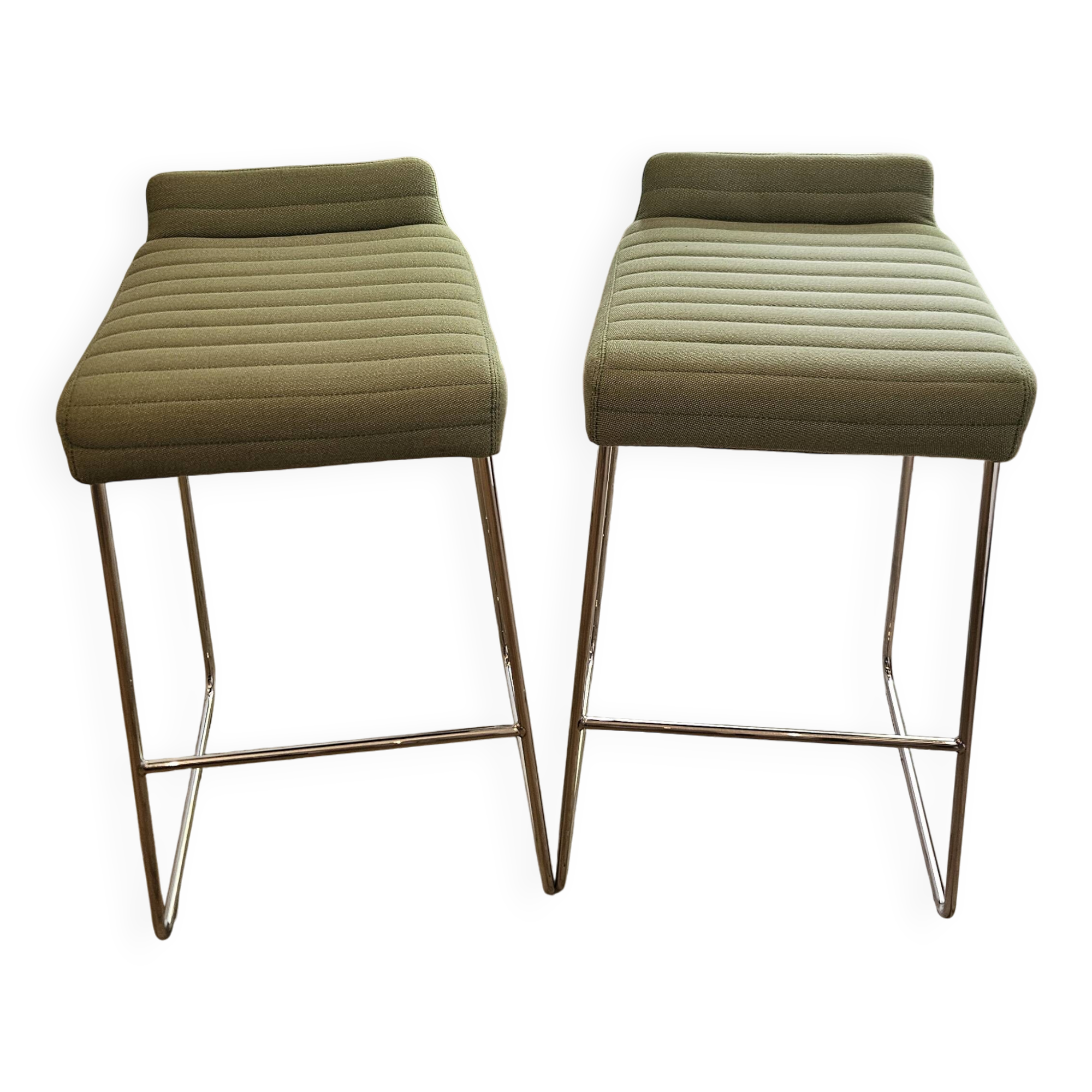 Pair of designer bar stools Allermuir – Model Tommo