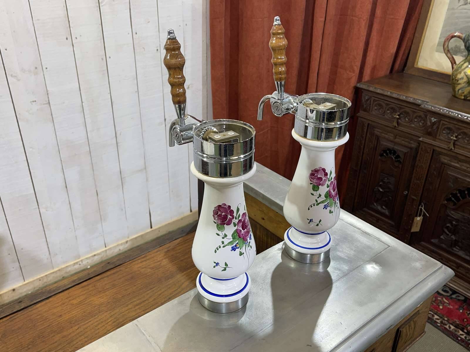 Bar counter in oak, zinc, and white marble from the early 20th century.