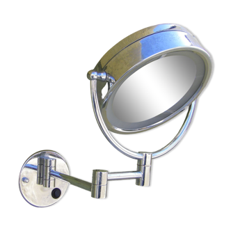 Magnifying double-sided mirror