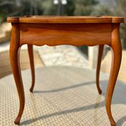 Small flying table in Louis XV style, 20th century.