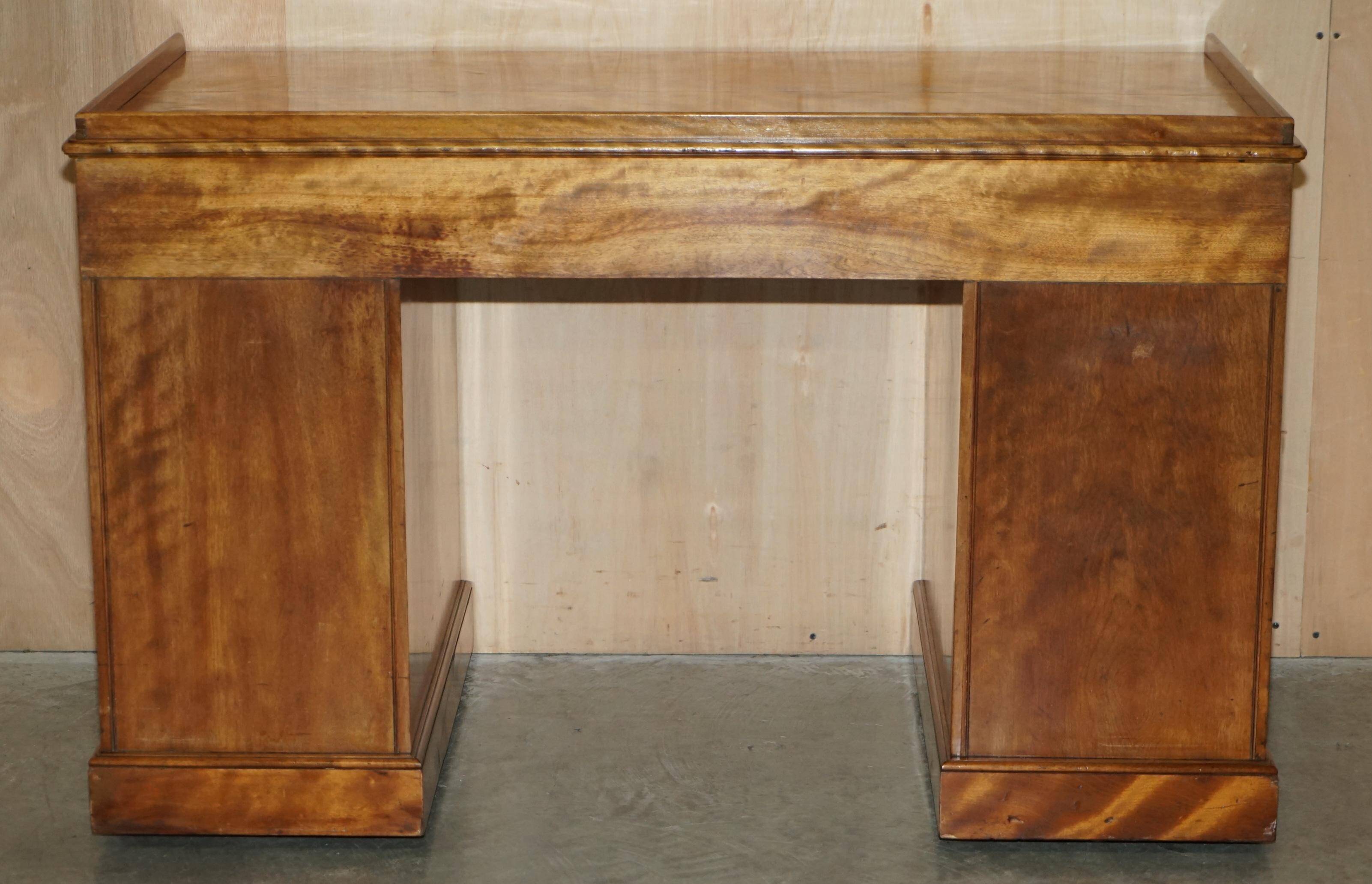 Victorian pedestal desk by Morris & Co circa 1880 in satinwood.