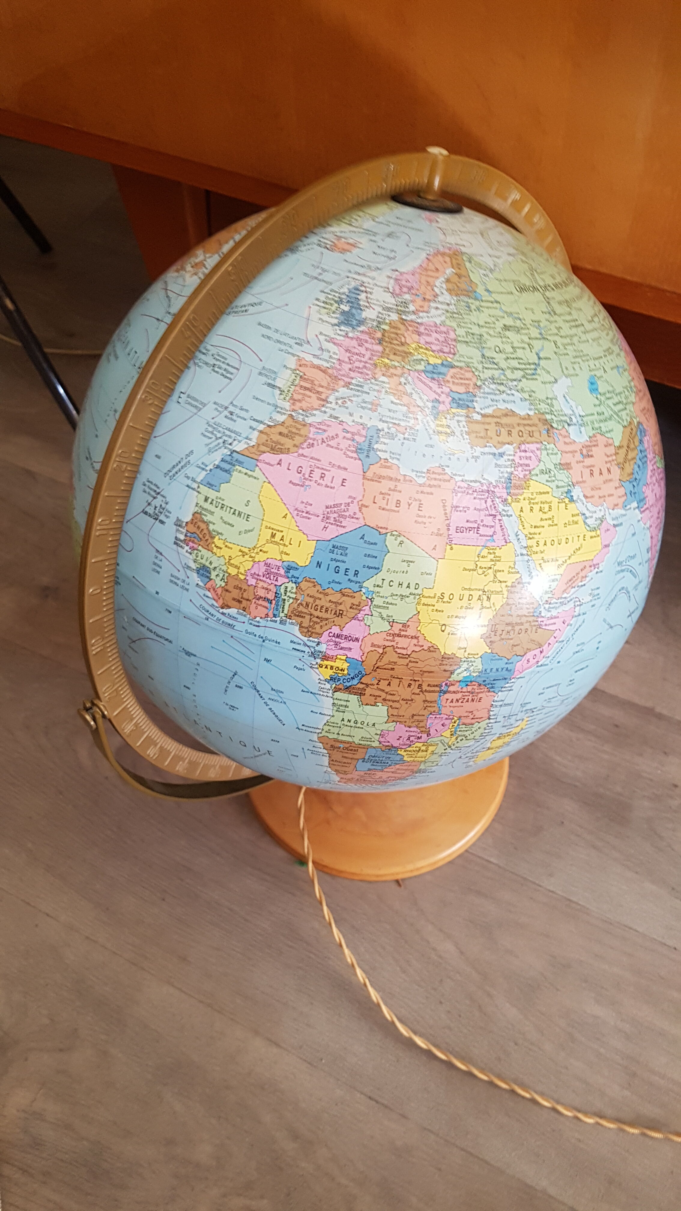 Globe luminous scan globe, Denmark, 1976.