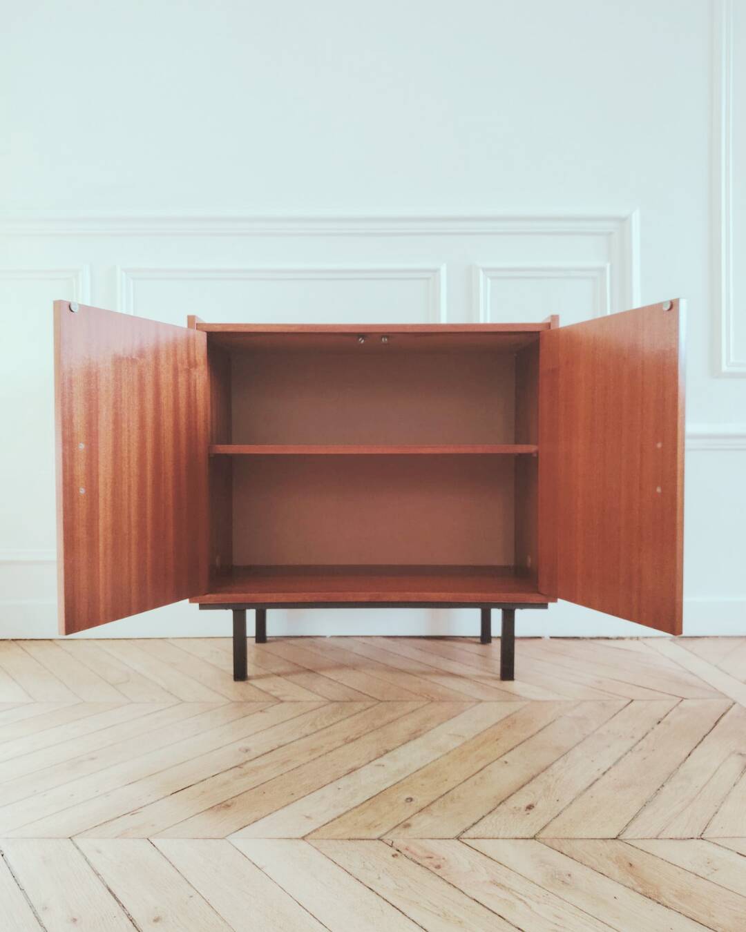 Low buffet / Renovated vintage modernist sideboard, 1950s-60s