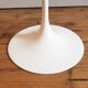 Table d’appoint en marbre de carrare conçue par Eero Saarinen Knoll
