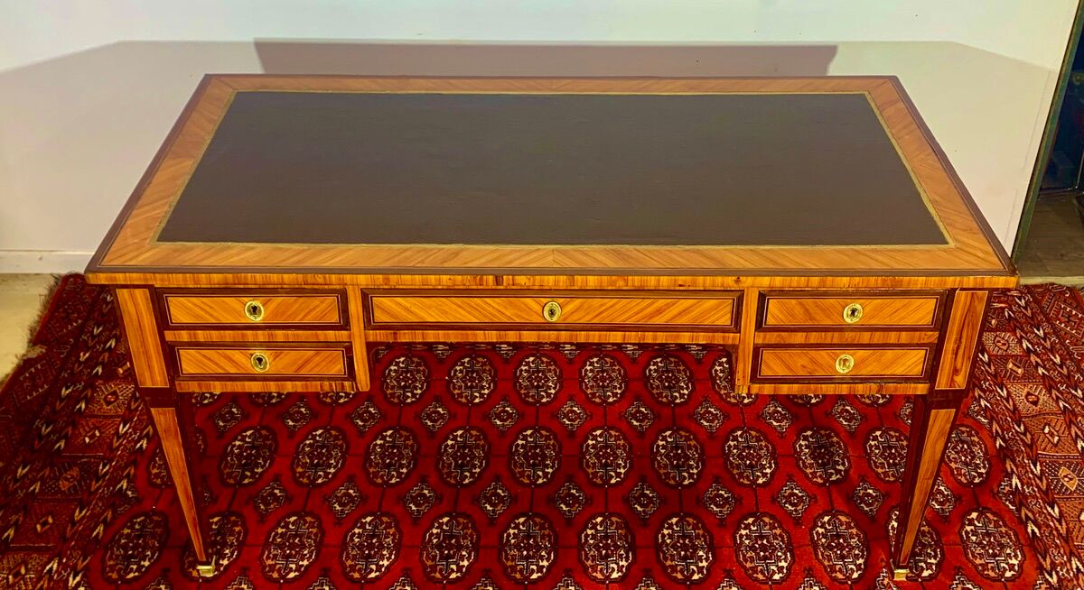 Louis XVI style desk, rosewood and violet wood