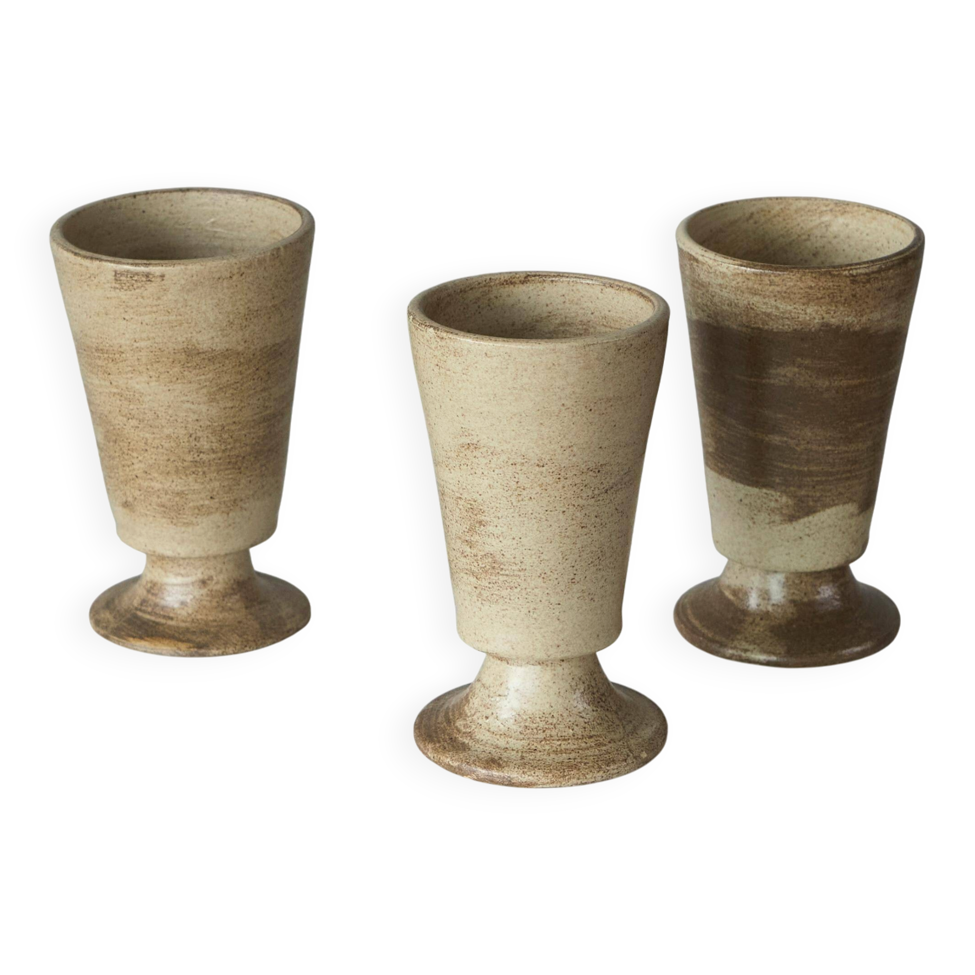 Set of 3 mid-century pottery cups from the 1960s.