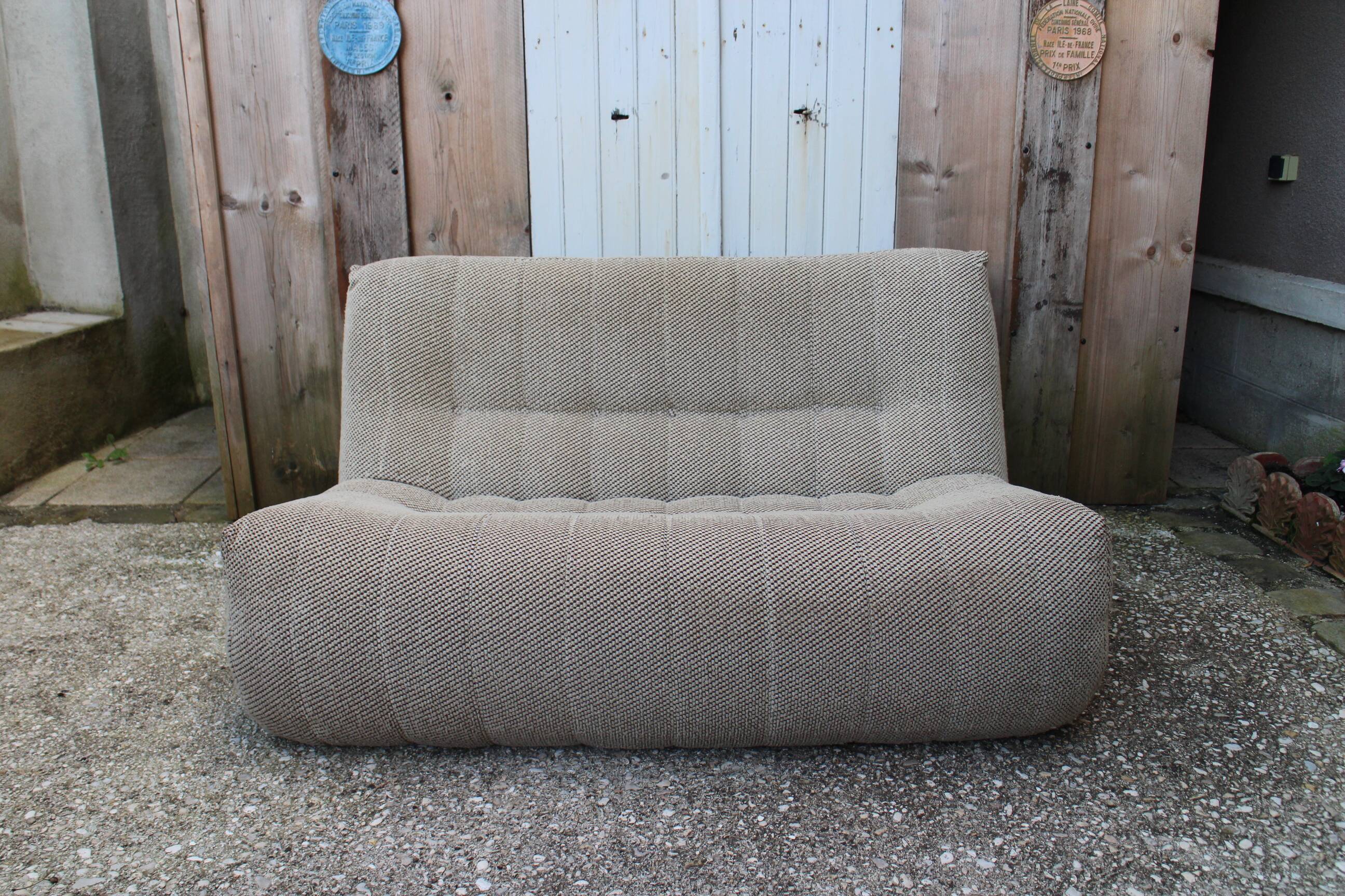 2 seater vintage sofa chair