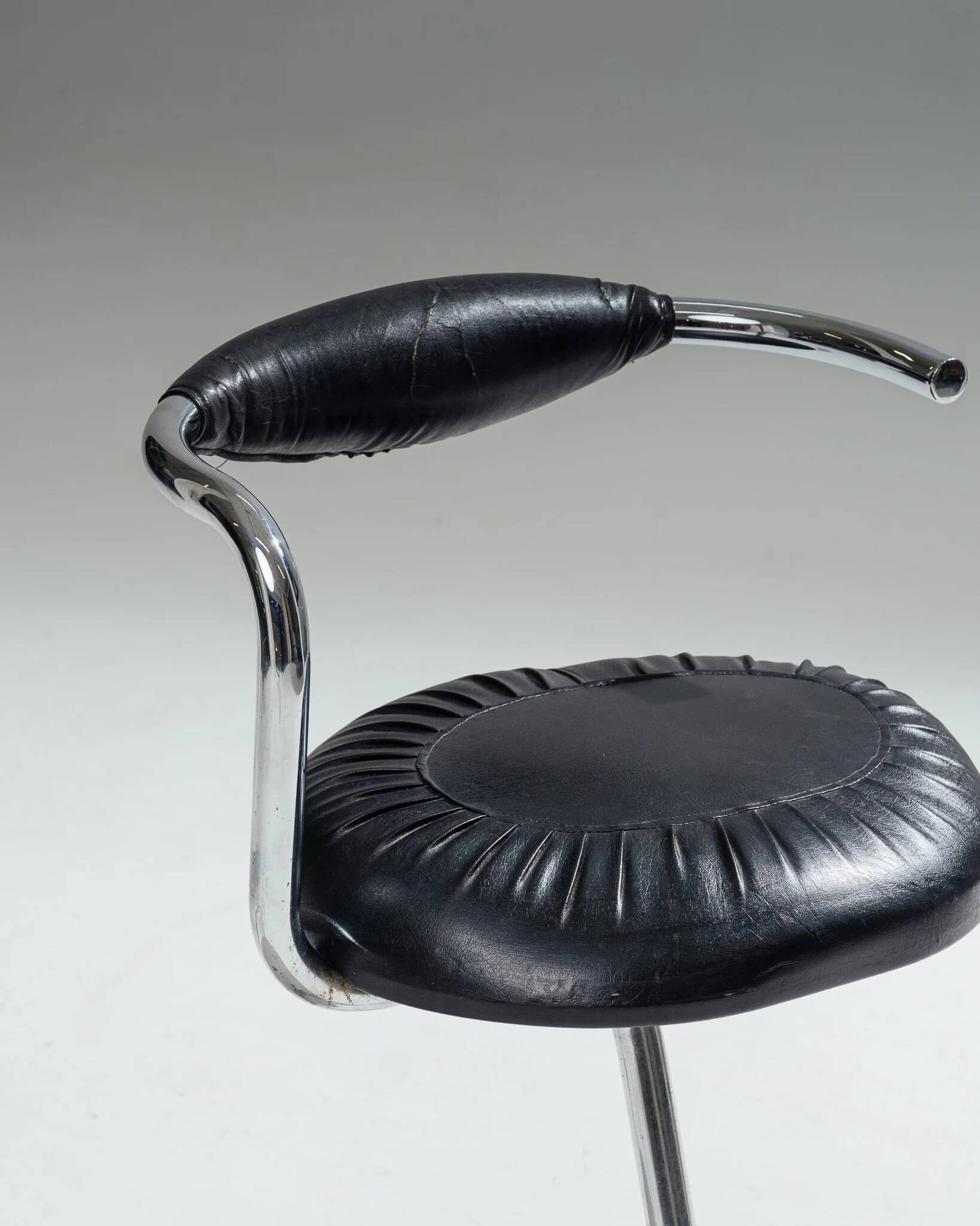 'Cobra' chair, Giotto Stoppino, 1970s
