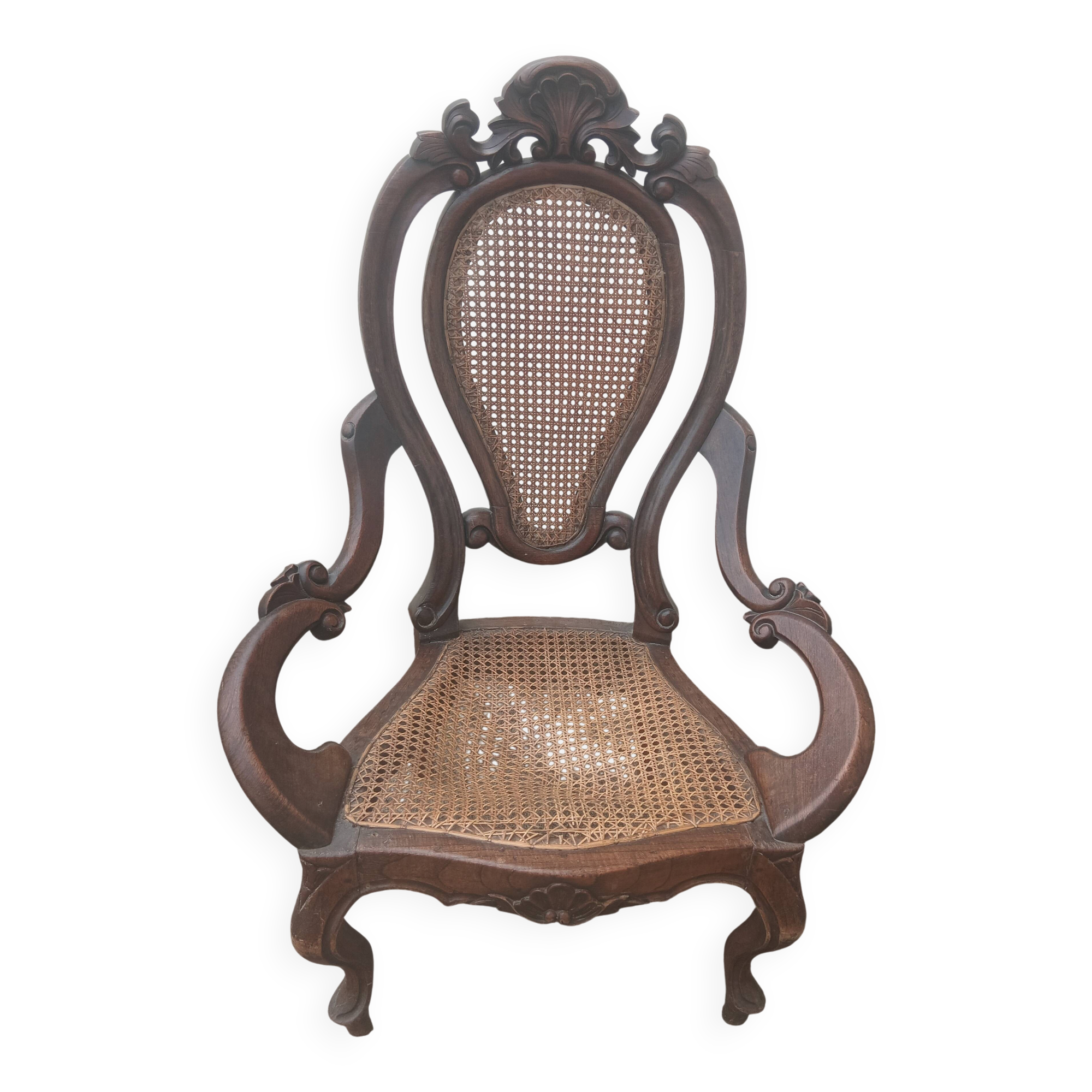 Fauteuil ancien en bois sculpté style Louis XV ou Rocaille