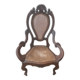 Fauteuil ancien en bois sculpté style Louis XV ou Rocaille