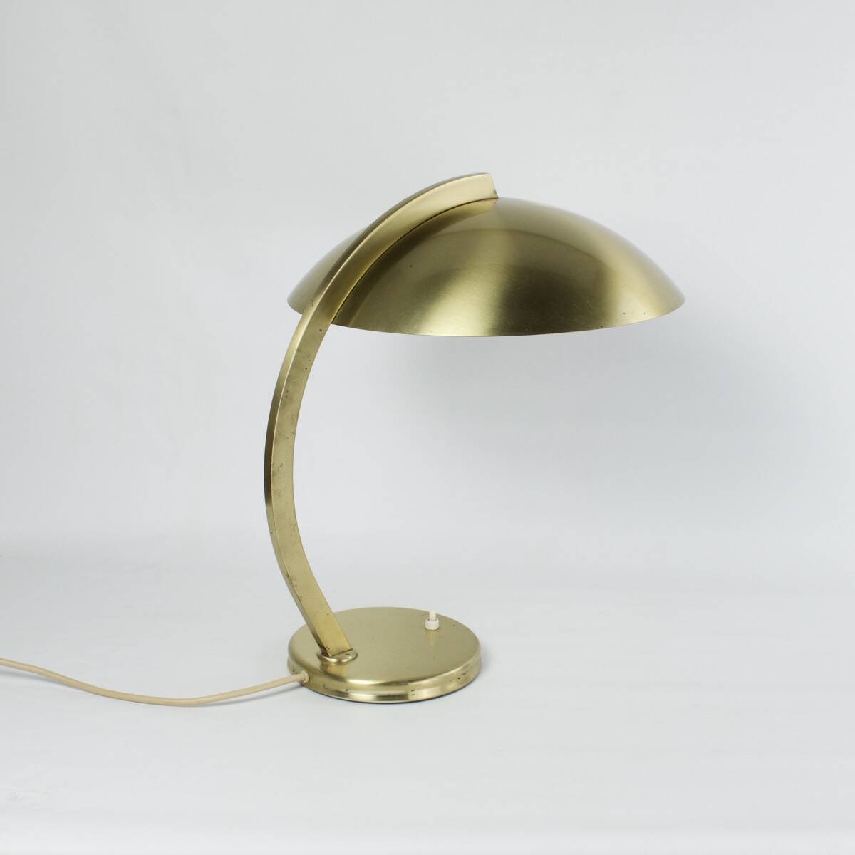 Bauhaus desk lamp, Art Deco in Brass, by Egon Hillebrand, 1930-40.